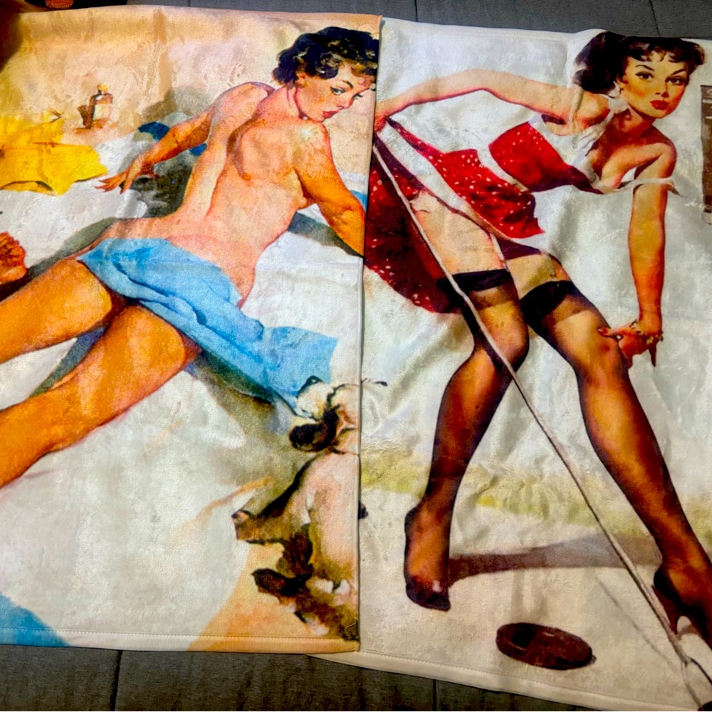 2 new white vintage hand towels
